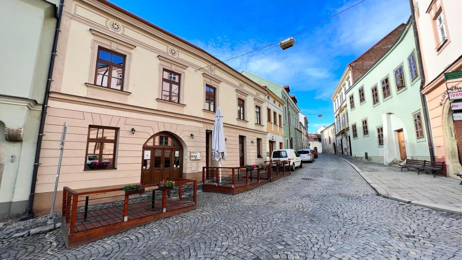 Penzion U Radnice, Byt 3 Znojmo Exterior photo